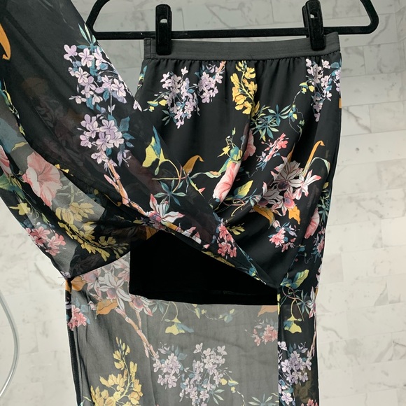 Size 4 Floral Sheer Skirt Maxi Mini Style - Picture 2 of 7